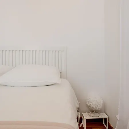 Le Picaflor Clim Wifi Hyper Centre Апартаменты Йер